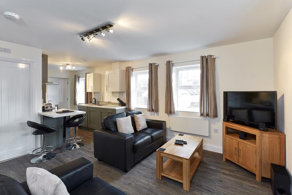 Swan Place Apartments By Viridian Apartments Swindon Room photo